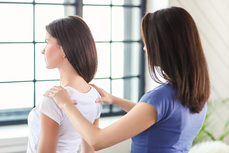 shoulder acupressure treatment clinic in Delhi